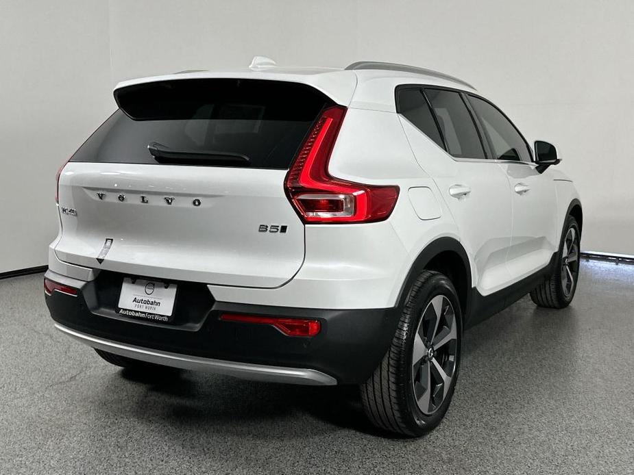 new 2025 Volvo XC40 car, priced at $46,815