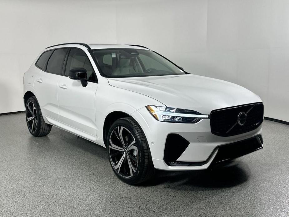 new 2025 Volvo XC60 car, priced at $57,885