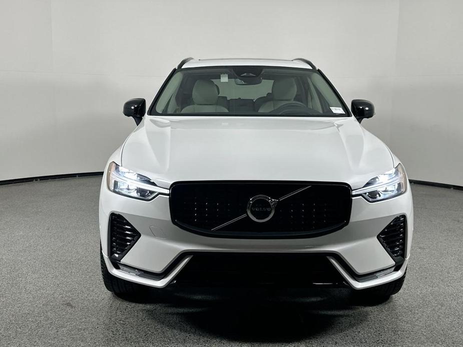 new 2025 Volvo XC60 car, priced at $57,885