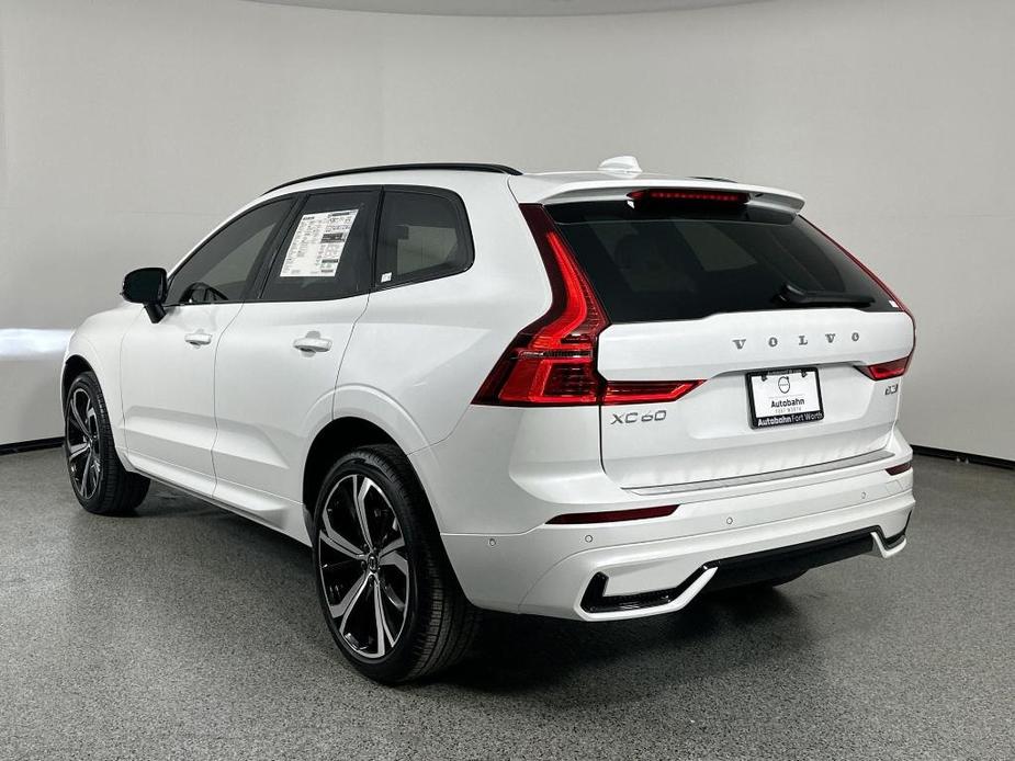 new 2025 Volvo XC60 car, priced at $57,885