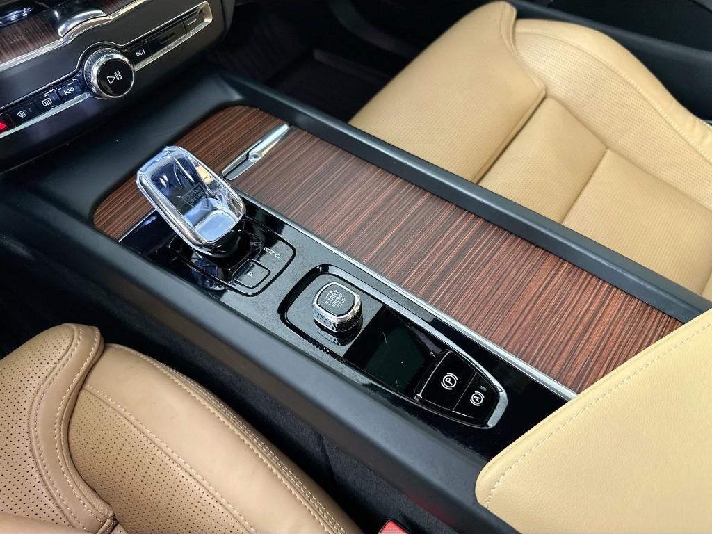 used 2023 Volvo XC60 car, priced at $31,875