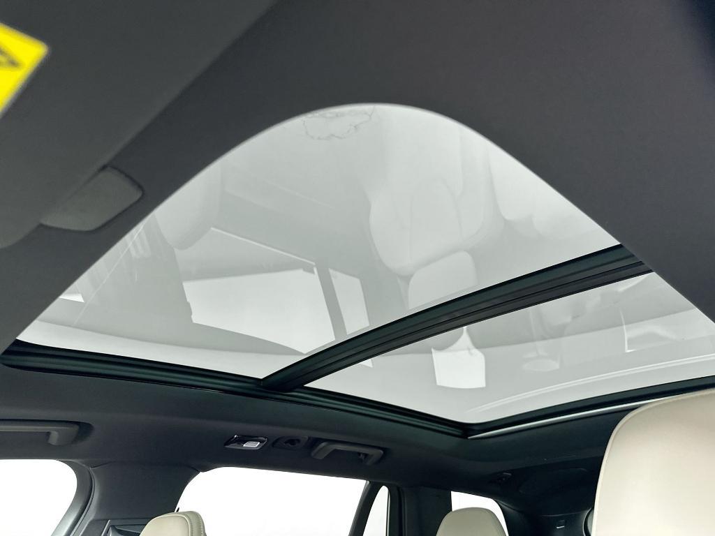 new 2026 Volvo XC90 car, priced at $71,825