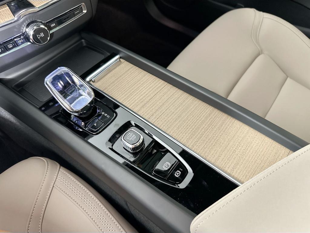 new 2026 Volvo XC60 car, priced at $52,920