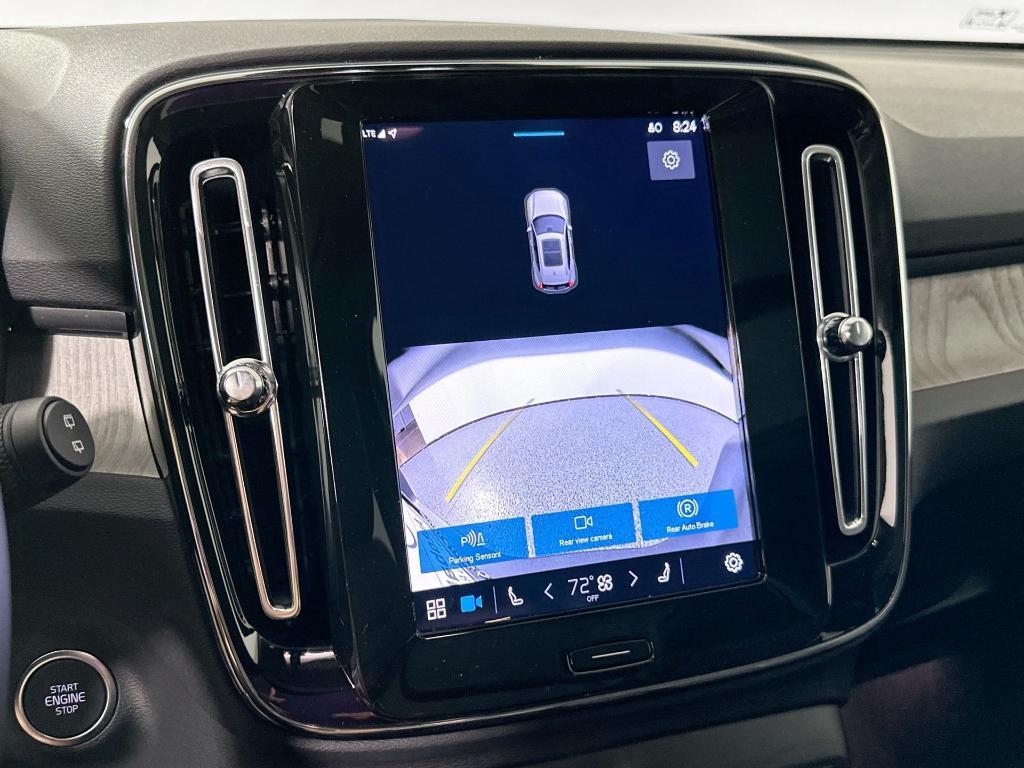new 2025 Volvo XC40 car, priced at $44,485