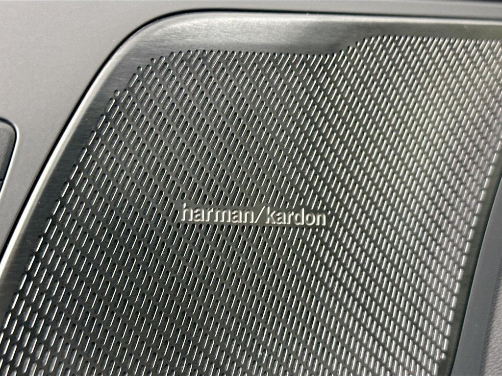 new 2025 Volvo XC60 car, priced at $53,977