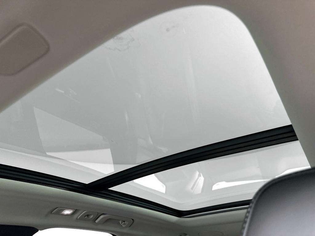 new 2025 Volvo XC60 car, priced at $53,977