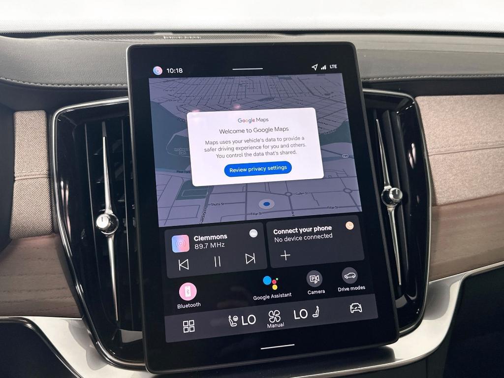 new 2026 Volvo XC90 car, priced at $70,625