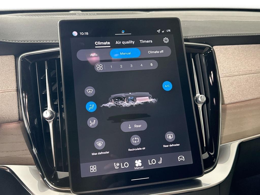 new 2026 Volvo XC90 car, priced at $70,625
