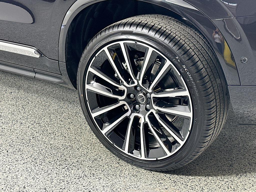 new 2026 Volvo XC90 car, priced at $70,625