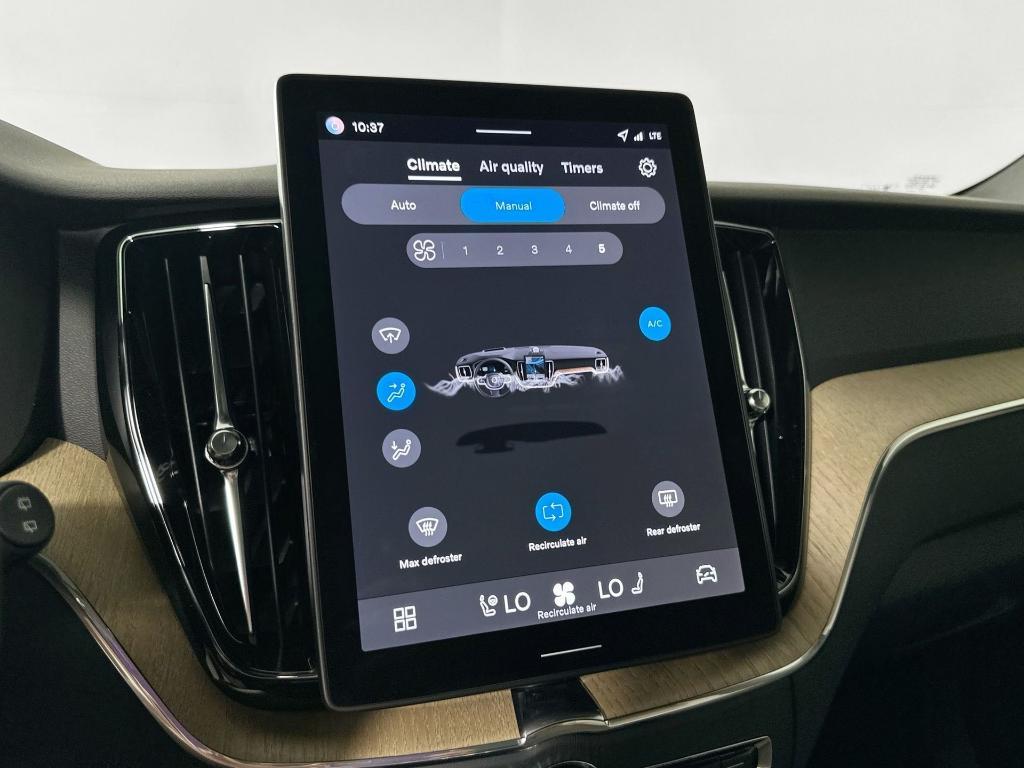 new 2026 Volvo XC60 car, priced at $57,985