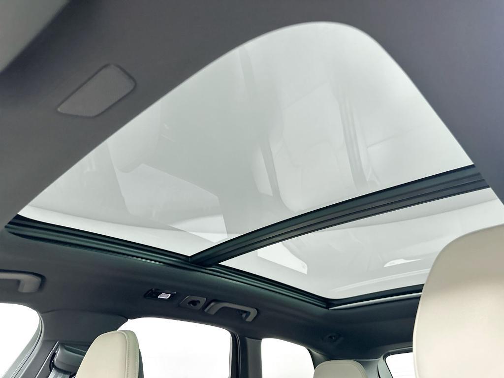 new 2026 Volvo XC60 car, priced at $57,985