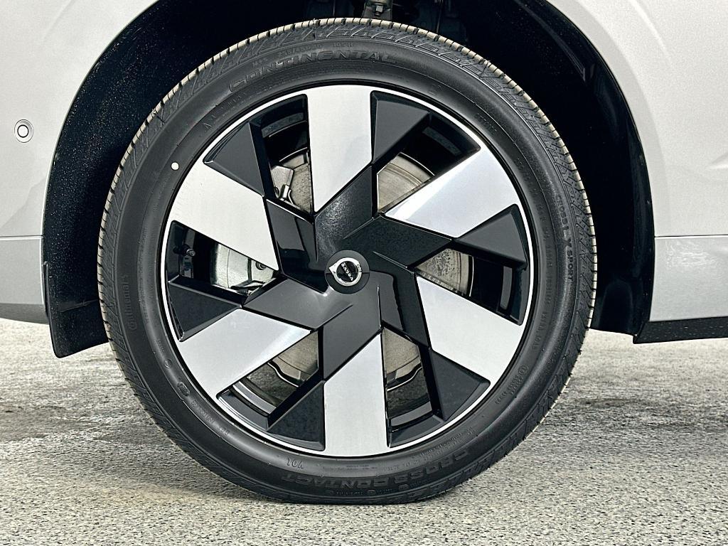 new 2024 Volvo XC60 Recharge Plug-In Hybrid car, priced at $50,261