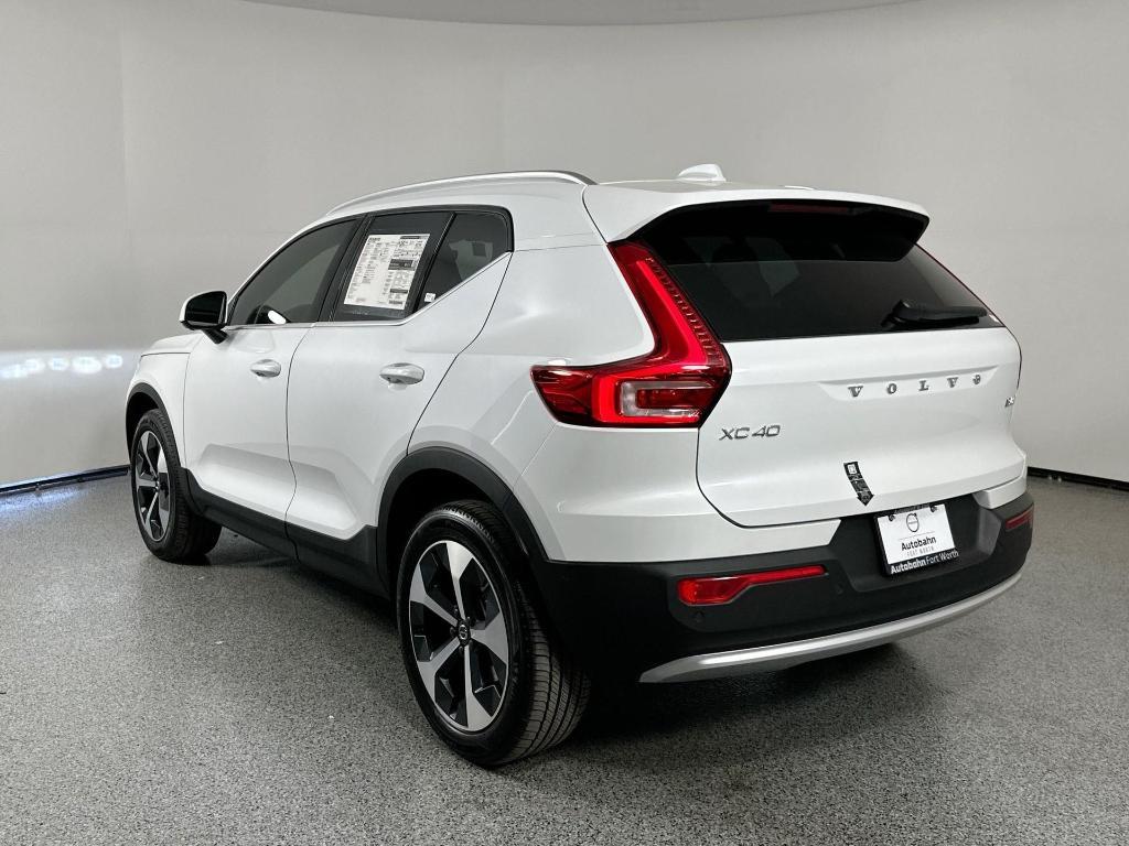 new 2025 Volvo XC40 car, priced at $46,265