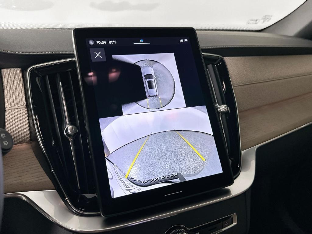 new 2025 Volvo XC90 car, priced at $69,155