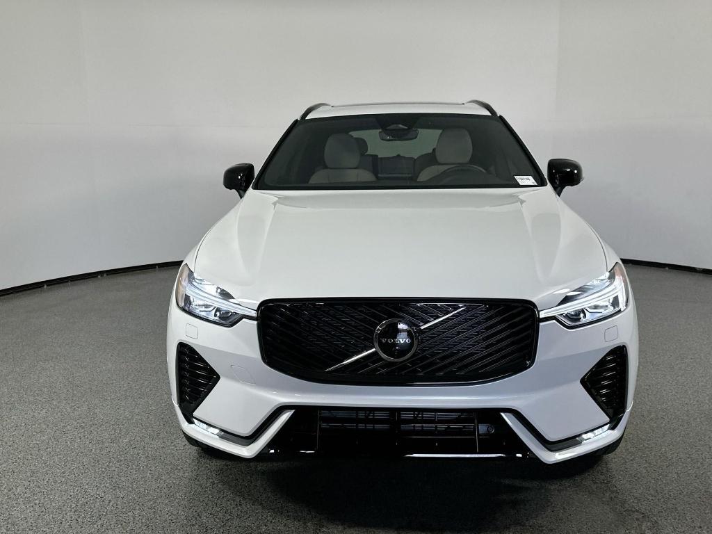 new 2026 Volvo XC60 car, priced at $56,485