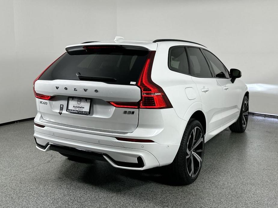 new 2025 Volvo XC60 car, priced at $61,035