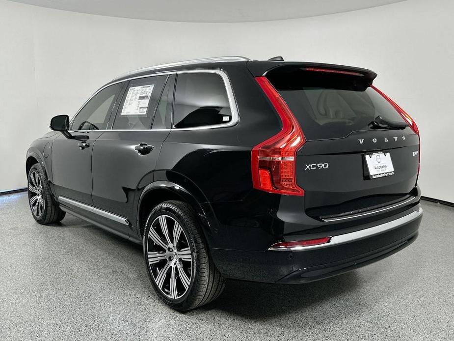 new 2025 Volvo XC90 car, priced at $88,465