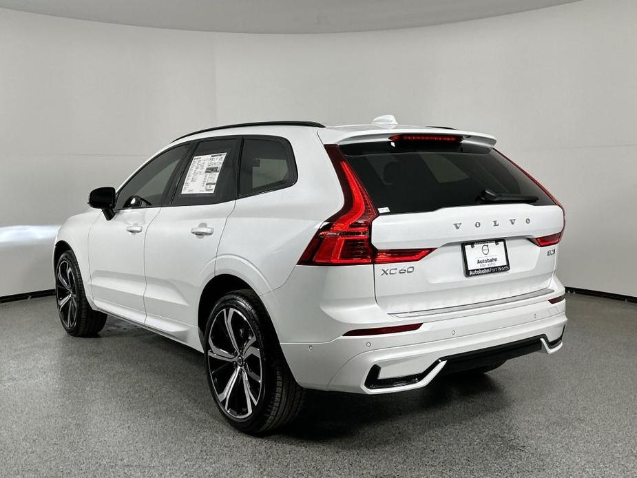 new 2025 Volvo XC60 car