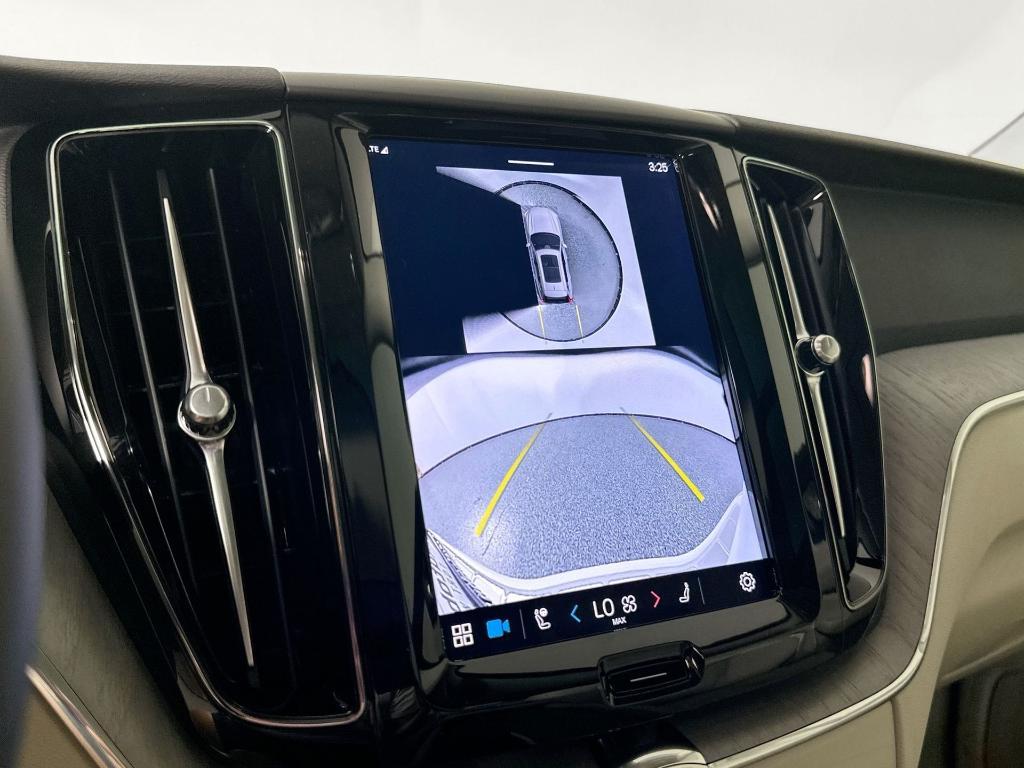 new 2025 Volvo XC60 car, priced at $55,710