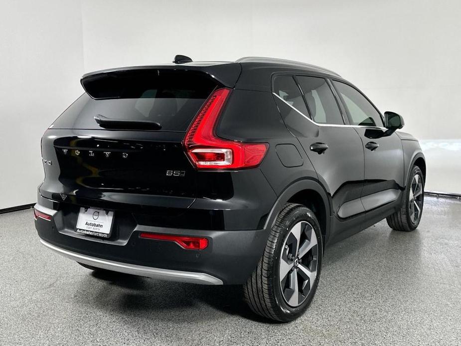 new 2025 Volvo XC40 car, priced at $44,815