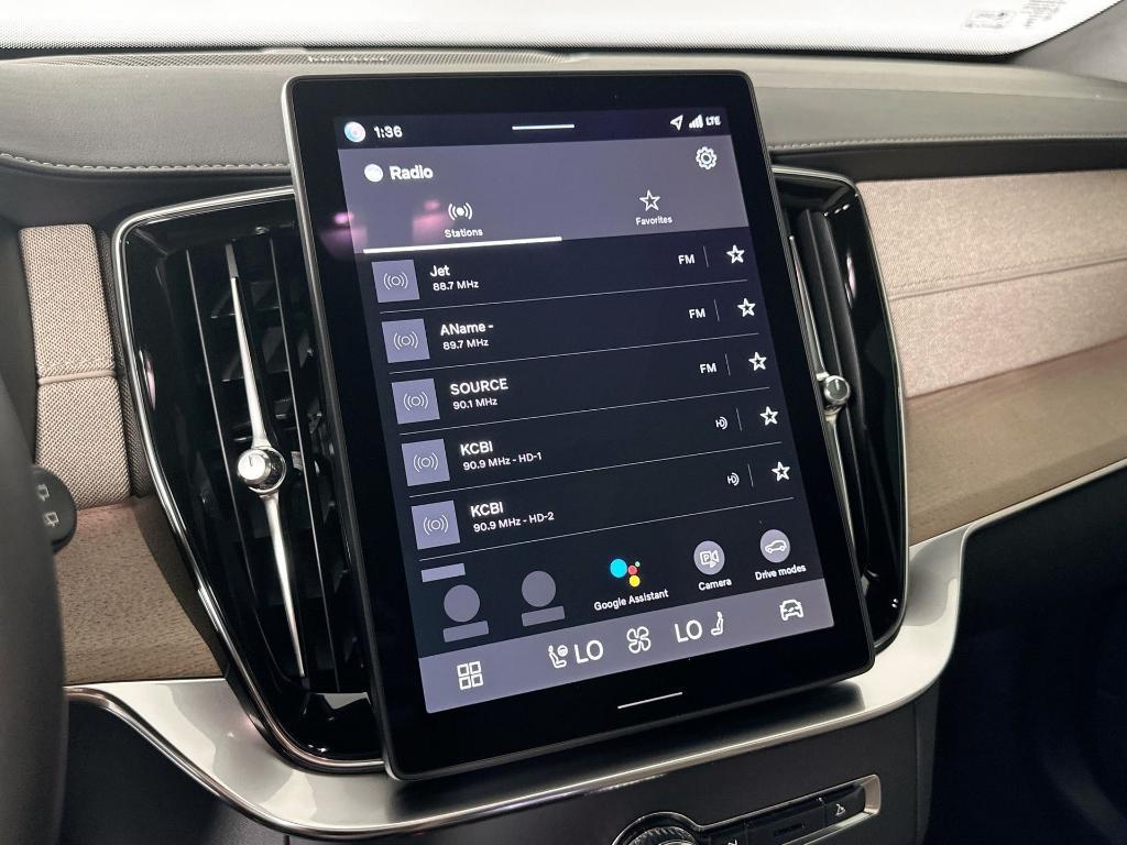 new 2026 Volvo XC90 car, priced at $75,155