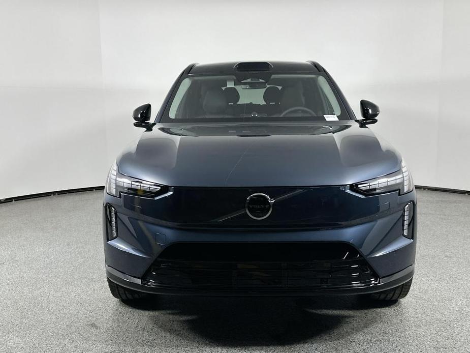 new 2025 Volvo EX90 car, priced at $93,840