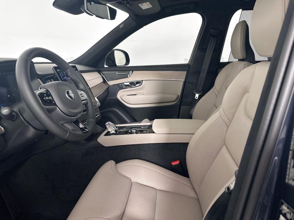 new 2026 Volvo XC90 car, priced at $77,275