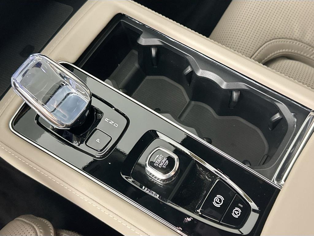 new 2026 Volvo XC90 car, priced at $77,275