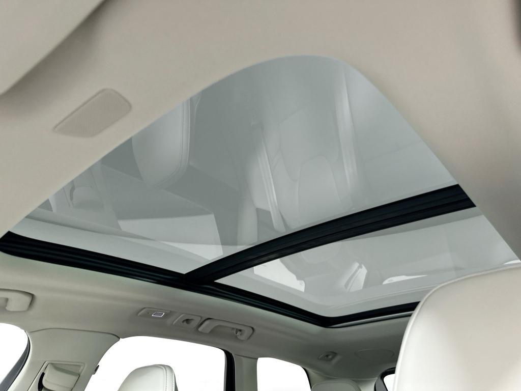 new 2026 Volvo XC60 car, priced at $61,435