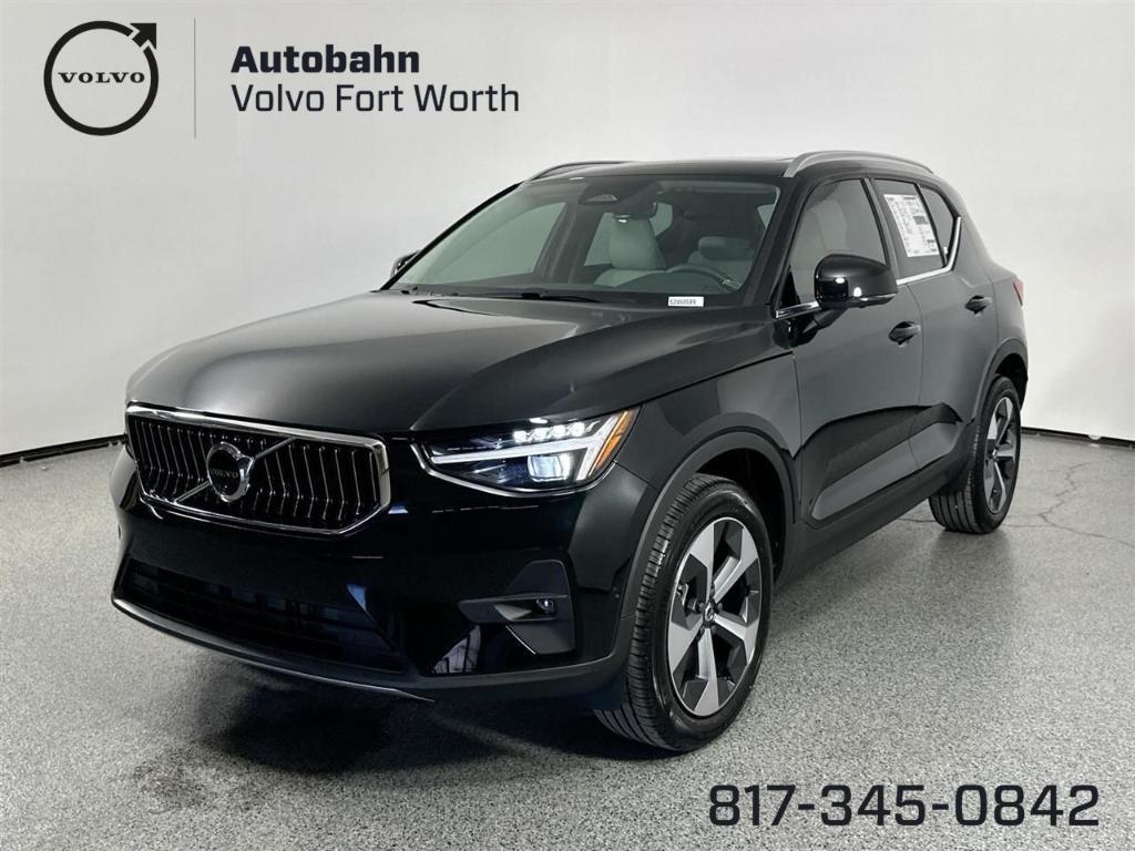 new 2025 Volvo XC40 car, priced at $44,991