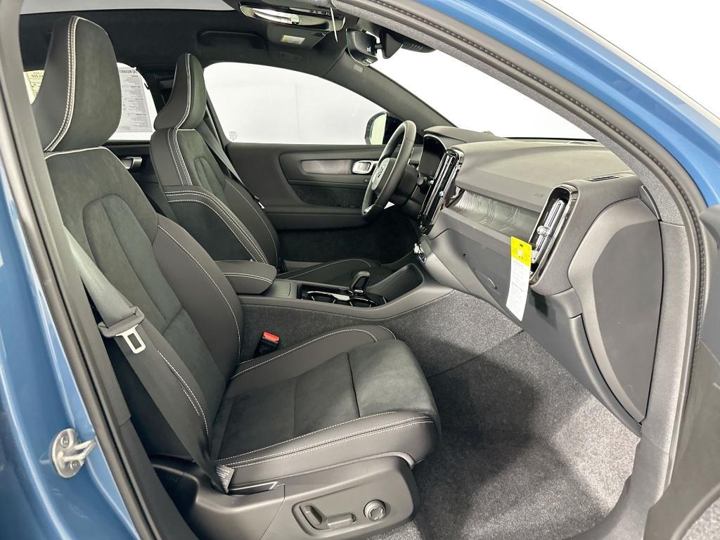 new 2024 Volvo C40 Recharge Pure Electric car, priced at $56,740