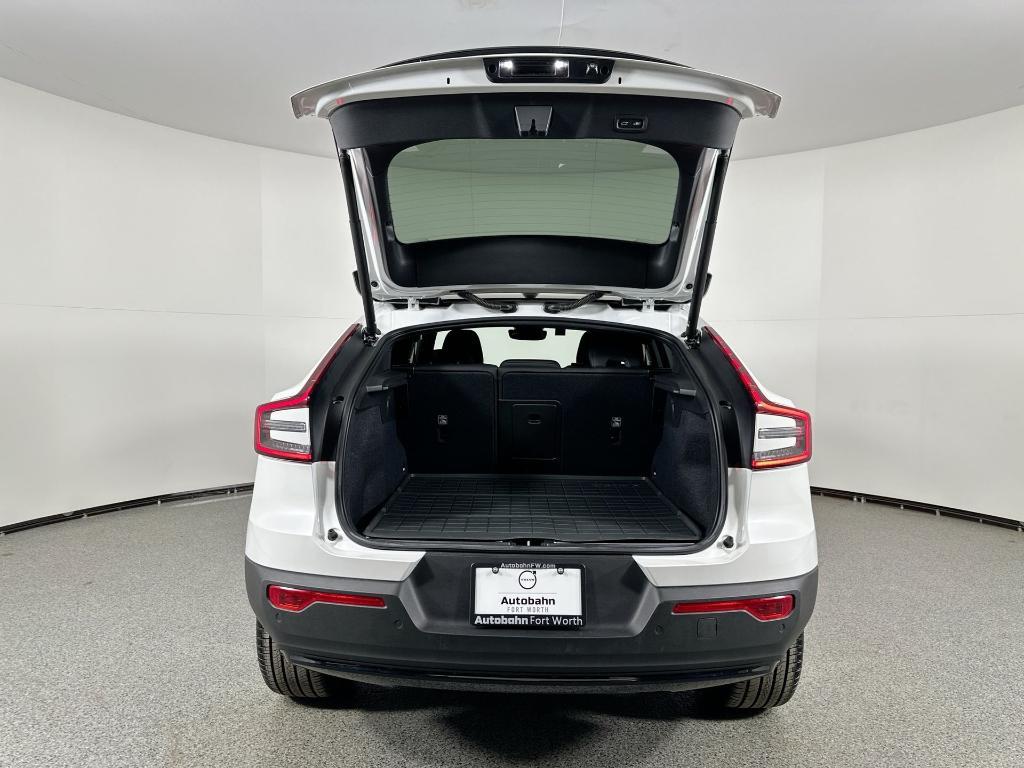 new 2024 Volvo C40 Recharge Pure Electric car, priced at $58,340