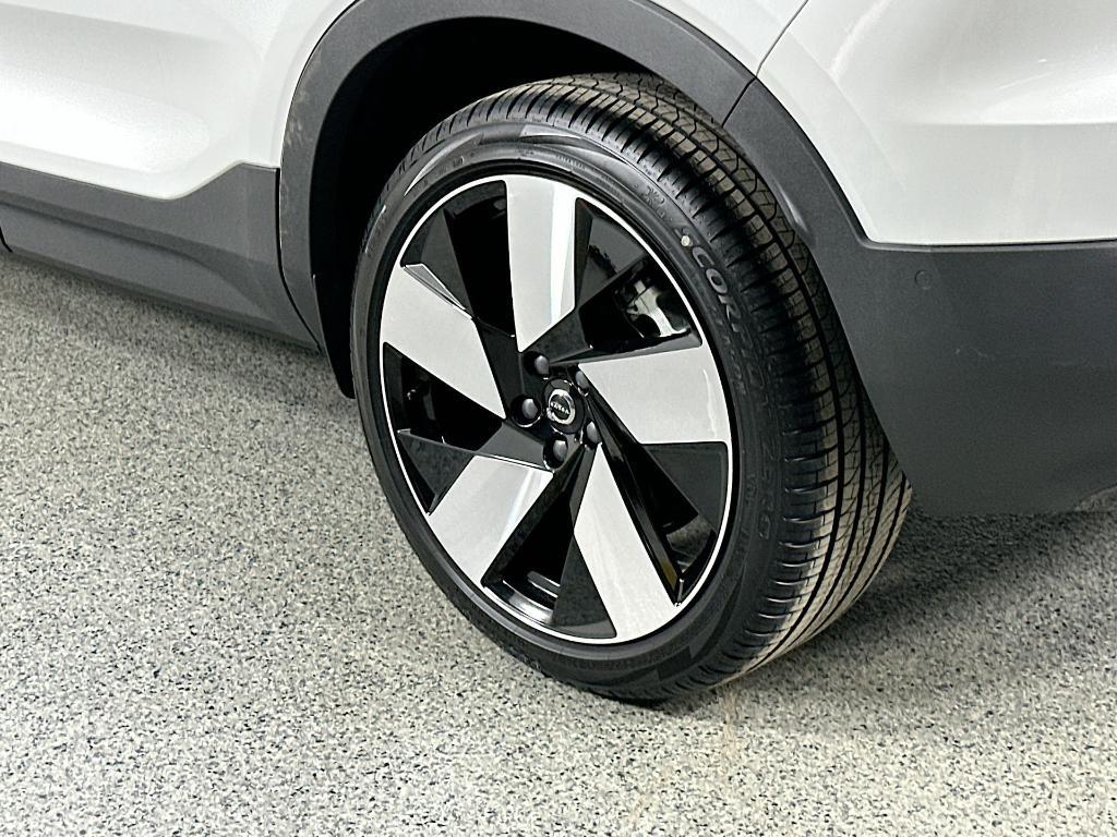 new 2024 Volvo C40 Recharge Pure Electric car, priced at $58,340