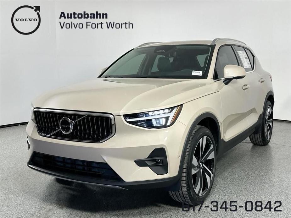 new 2025 Volvo XC40 car, priced at $50,710