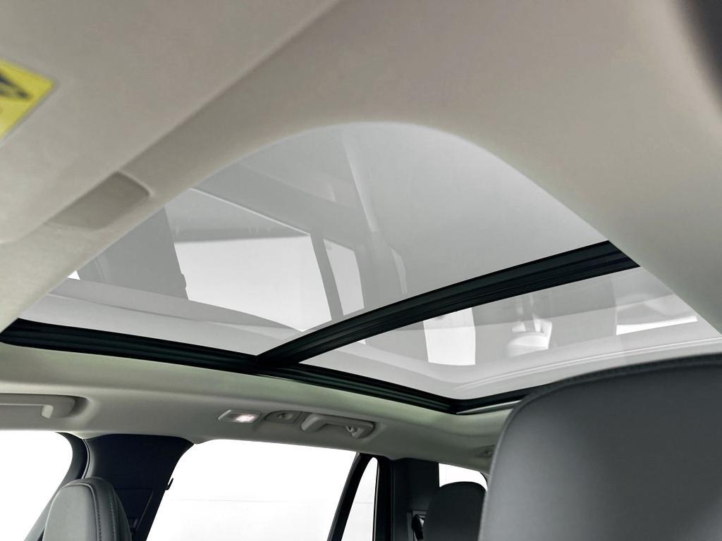 new 2025 Volvo XC90 Plug-In Hybrid car, priced at $66,805