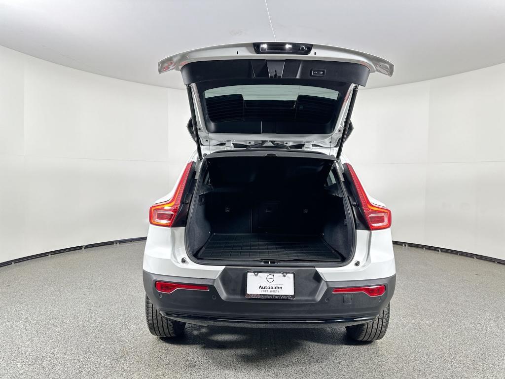 used 2023 Volvo XC40 car, priced at $30,963