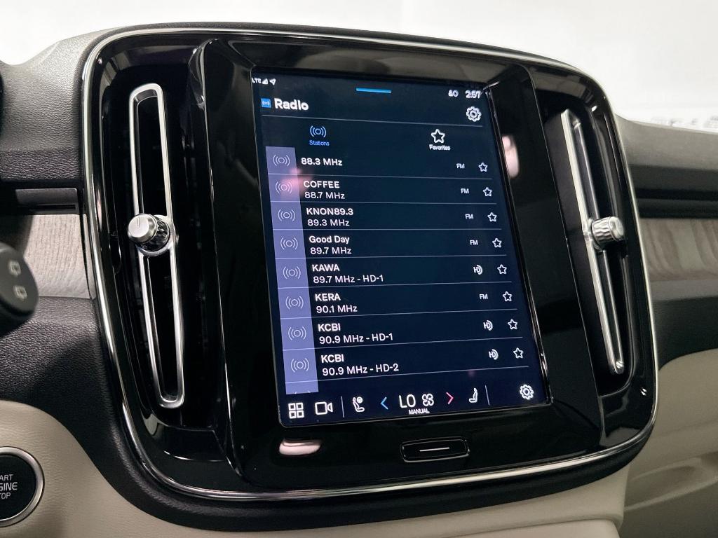 used 2023 Volvo XC40 car, priced at $30,963