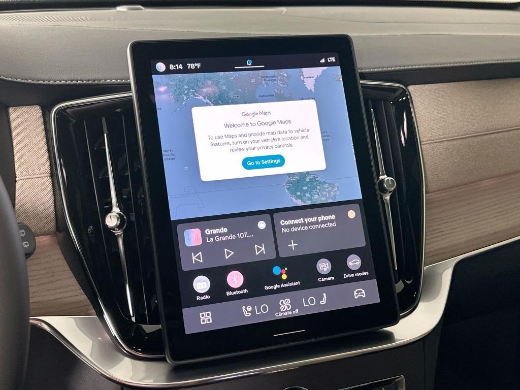 new 2025 Volvo XC90 car, priced at $62,335