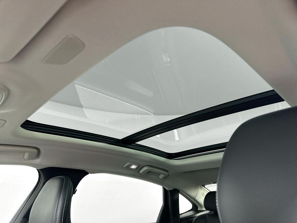 new 2025 Volvo S90 car, priced at $69,795