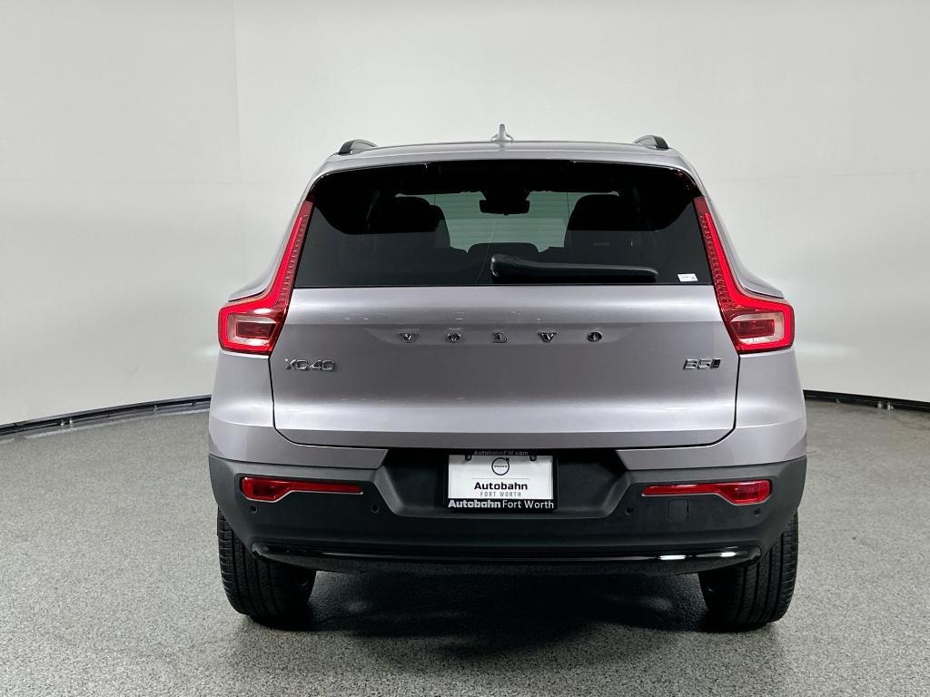 new 2026 Volvo XC40 car