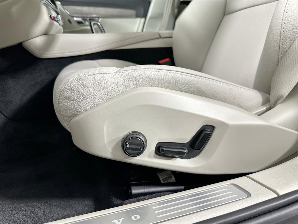 new 2025 Volvo S90 car, priced at $59,295