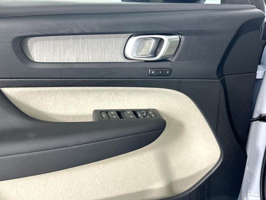 new 2026 Volvo XC40 car, priced at $45,850