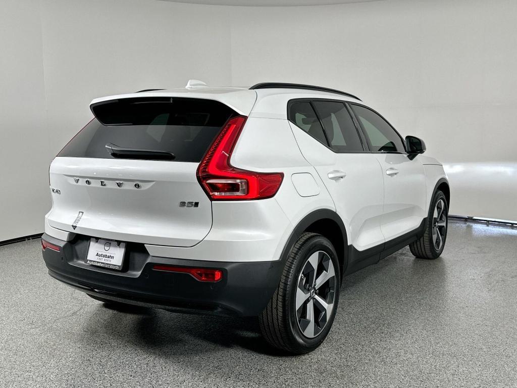 new 2025 Volvo XC40 car, priced at $47,315