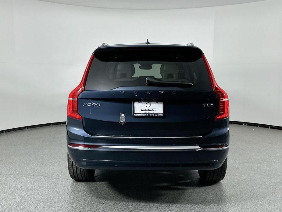 new 2025 Volvo XC90 Plug-In Hybrid car