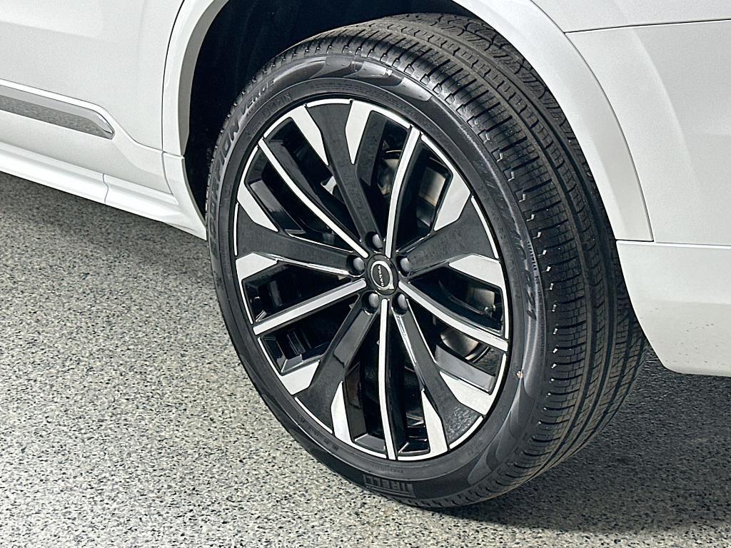 new 2025 Volvo XC90 Plug-In Hybrid car, priced at $70,191
