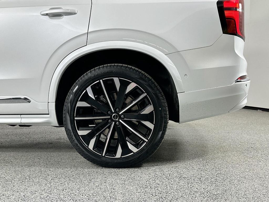 new 2025 Volvo XC90 Plug-In Hybrid car, priced at $74,941