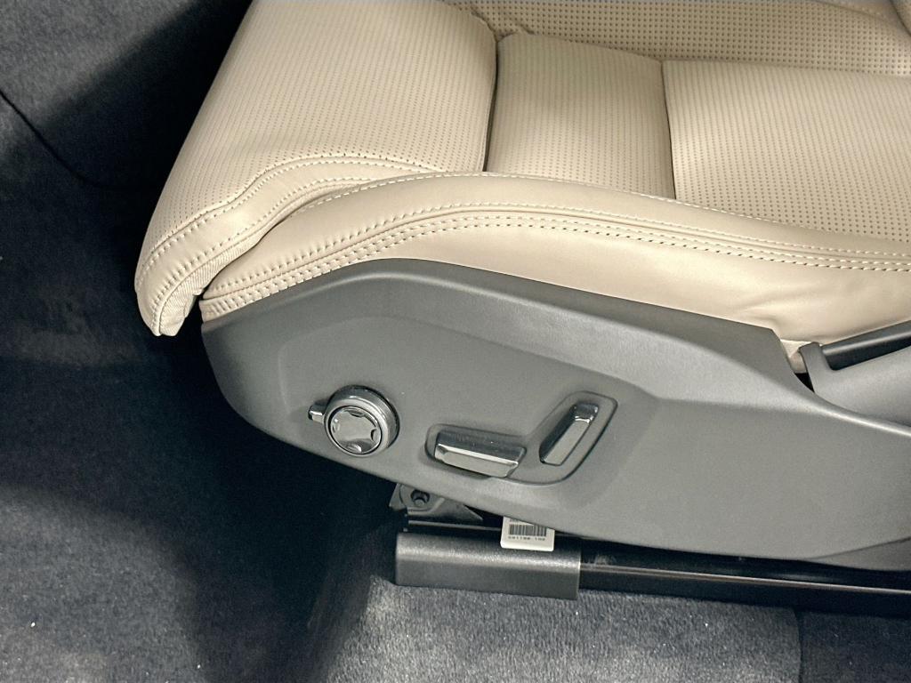 new 2026 Volvo XC90 car, priced at $85,300