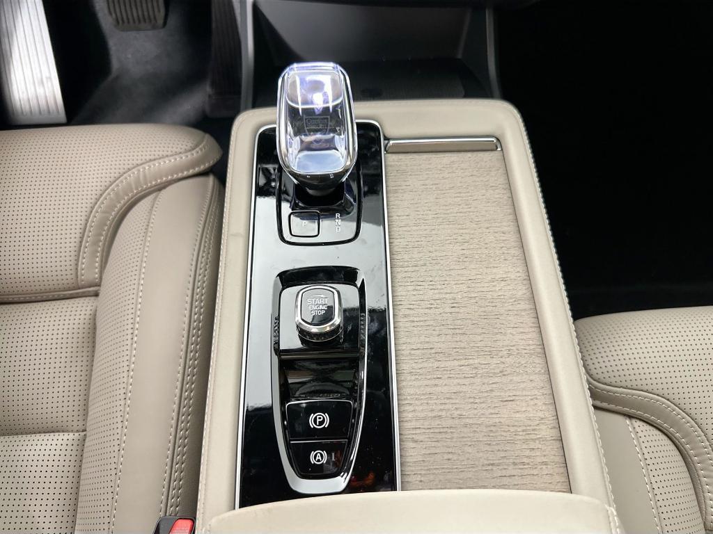 new 2026 Volvo XC90 car, priced at $85,300