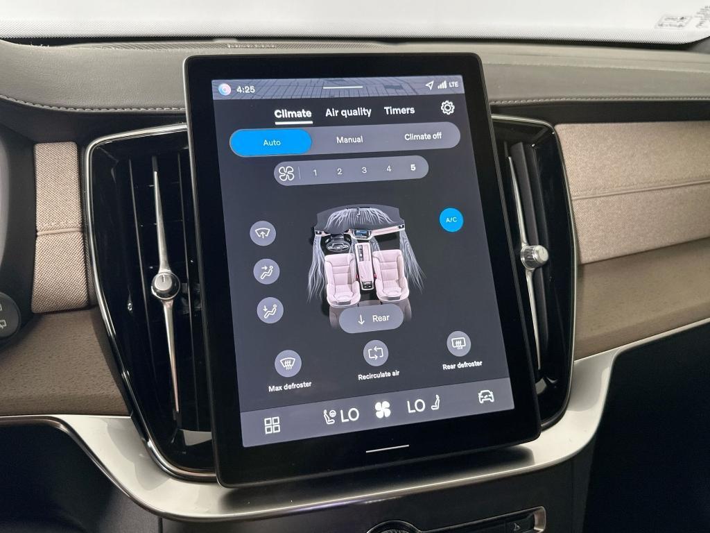 new 2026 Volvo XC90 car, priced at $85,300