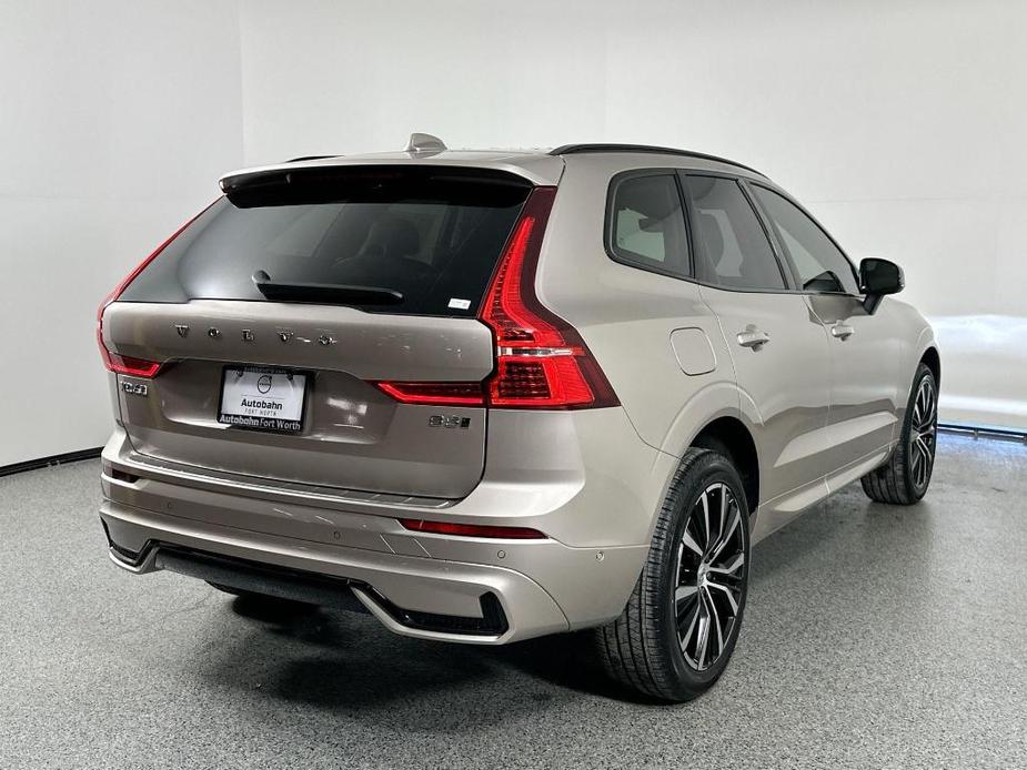 new 2025 Volvo XC60 car, priced at $52,585